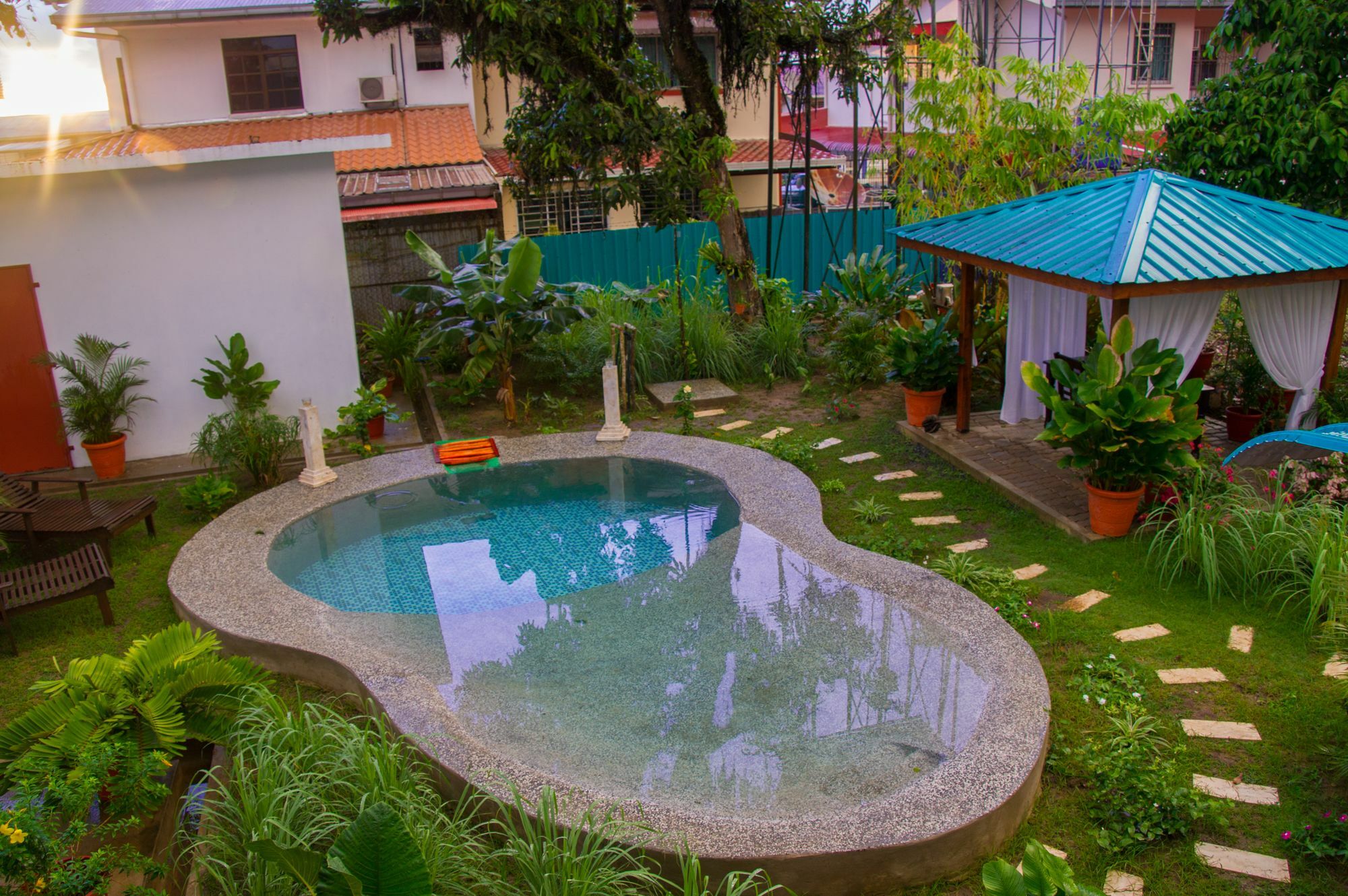 Bike And Tours Bed And Breakfast Lahad Datu Exterior foto